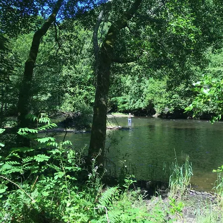 ベッド・アンド・ブレックファスト Moulin De La Fayolle Blot-l'Église