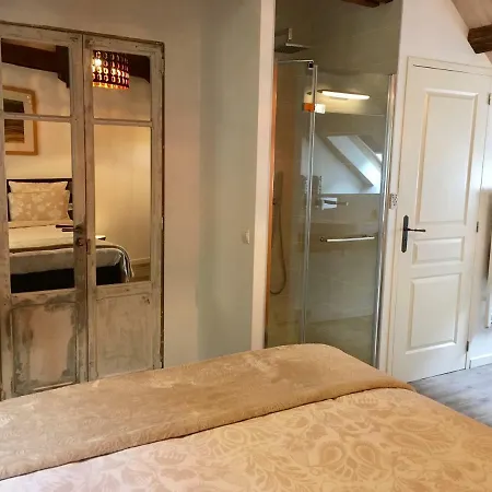 ベッド・アンド・ブレックファスト Moulin De La Fayolle Blot-l'Église