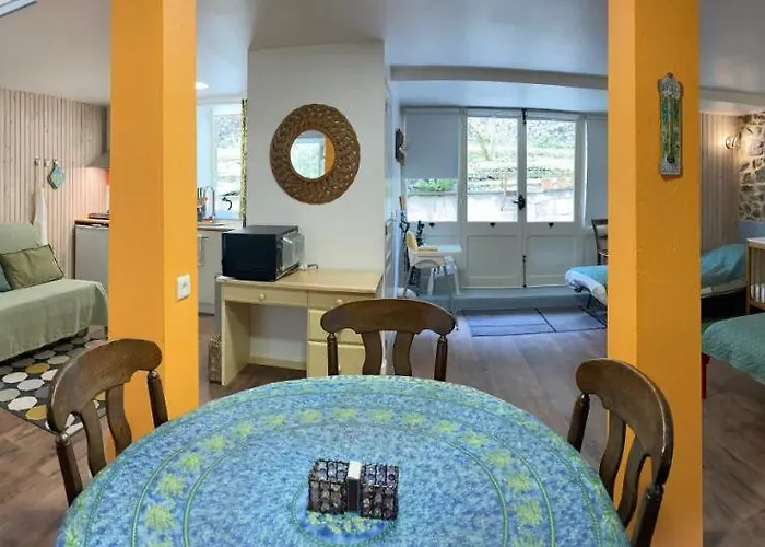 Moulin De La Fayolle Bed & Breakfast