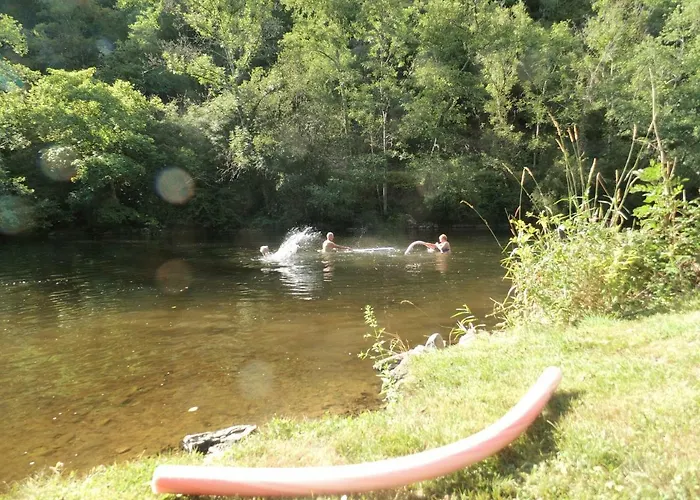 Moulin De La Fayolle Bed & Breakfast Blot-l'Eglise